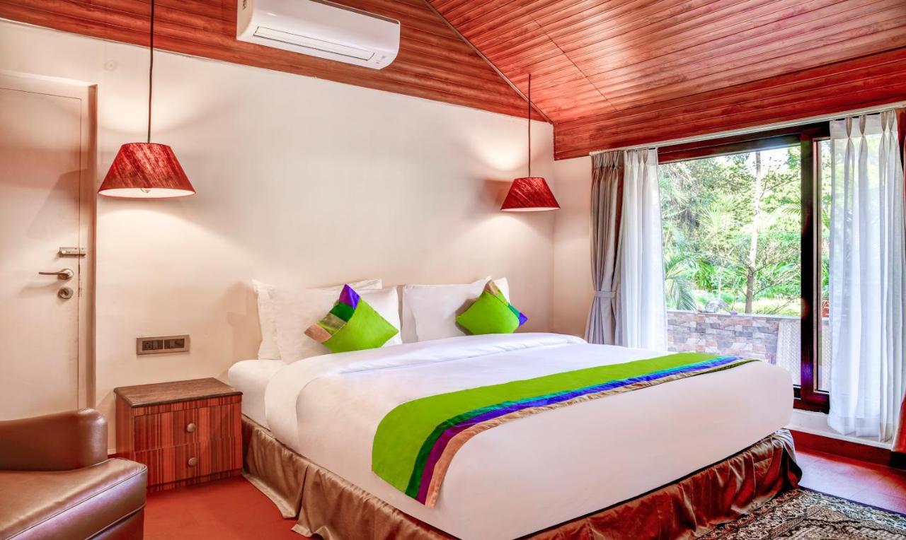 Treebo Premium Blue Mountain Country Club And Resort Siliguri Εξωτερικό φωτογραφία