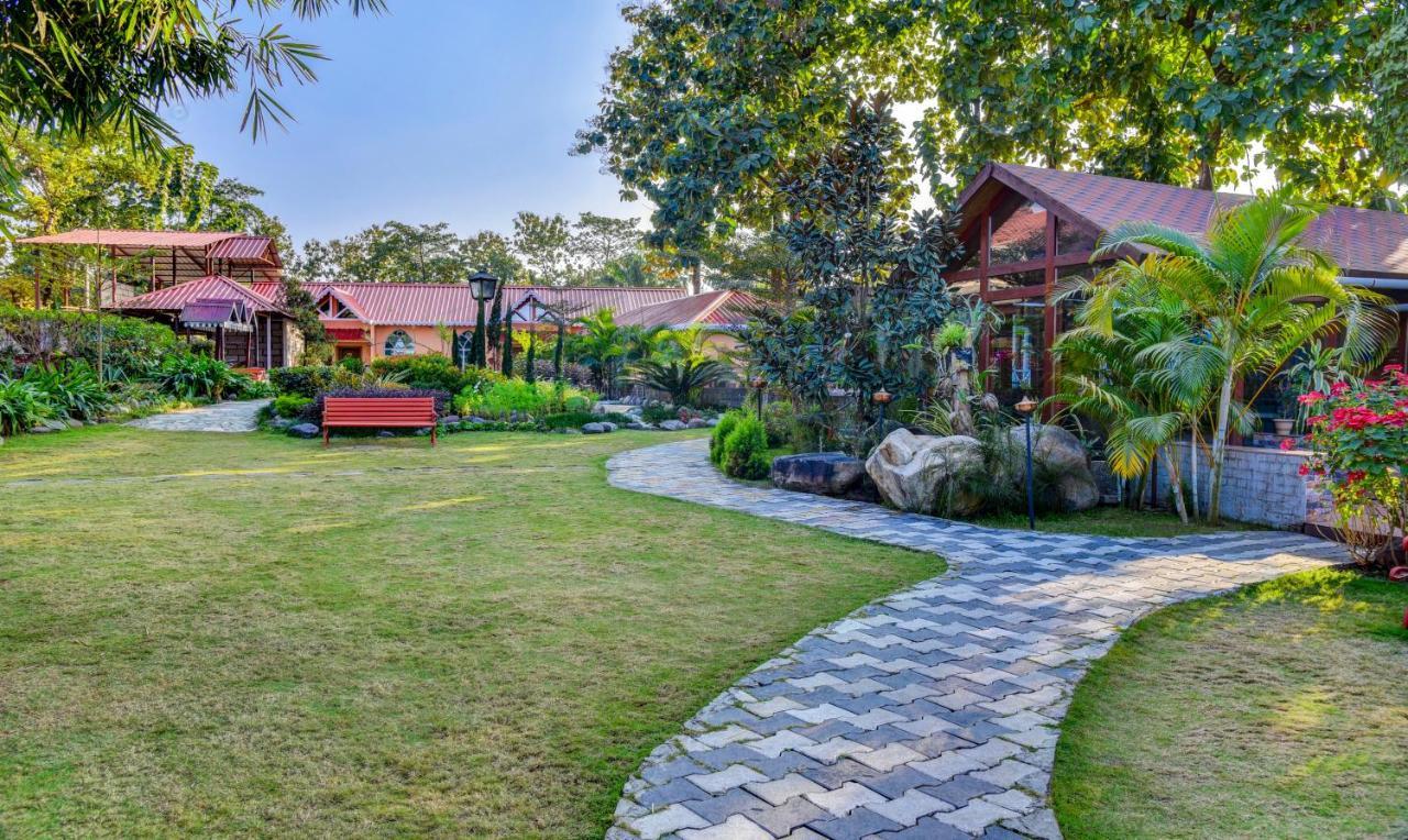Treebo Premium Blue Mountain Country Club And Resort Siliguri Εξωτερικό φωτογραφία