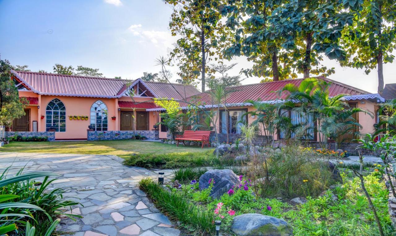 Treebo Premium Blue Mountain Country Club And Resort Siliguri Εξωτερικό φωτογραφία
