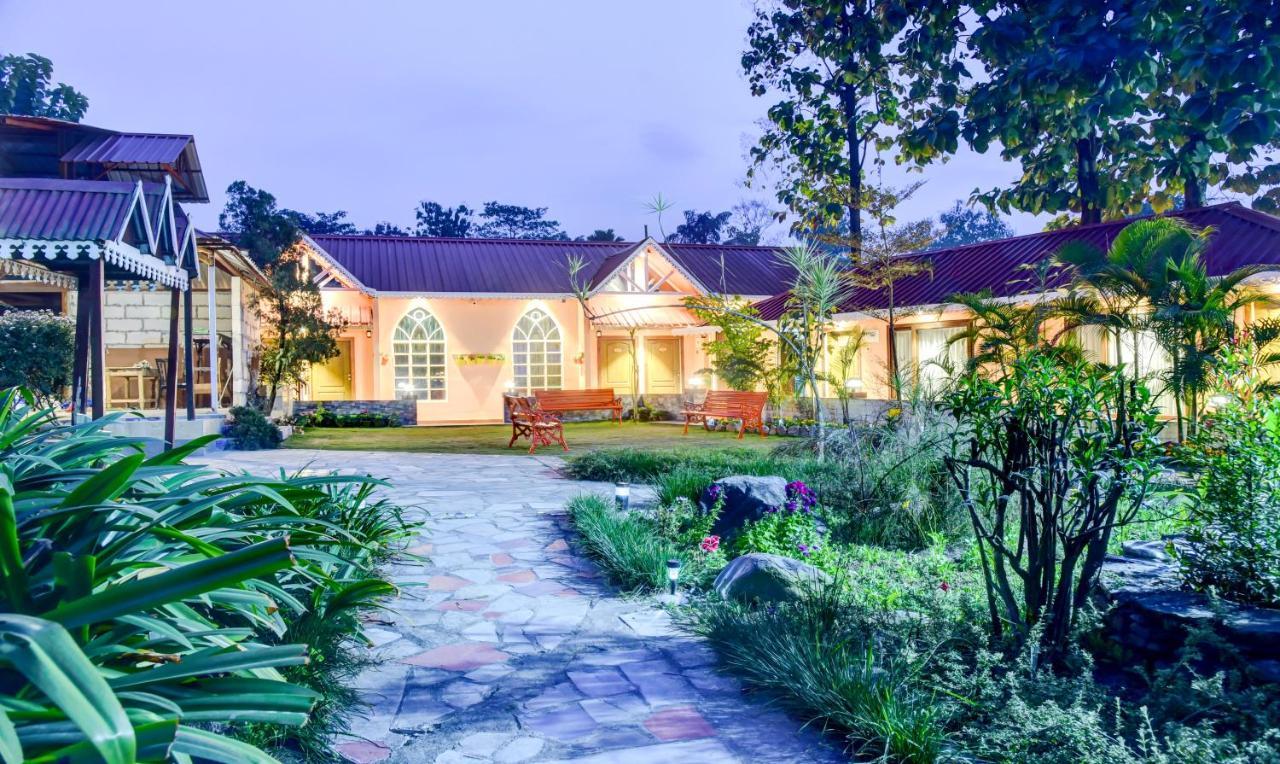 Treebo Premium Blue Mountain Country Club And Resort Siliguri Εξωτερικό φωτογραφία